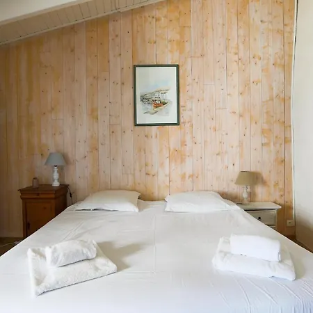 Maison Cosy Au Coeur Du Village De *
